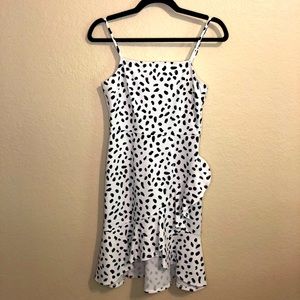 Bar III Black and White XS Dot-Print Ruffled Mini